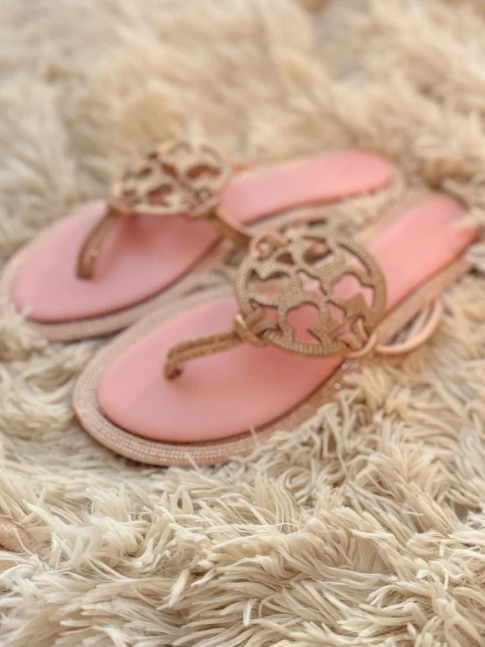 Tory Burch Pink Metallic beaded Logo Thong Sandals never worn